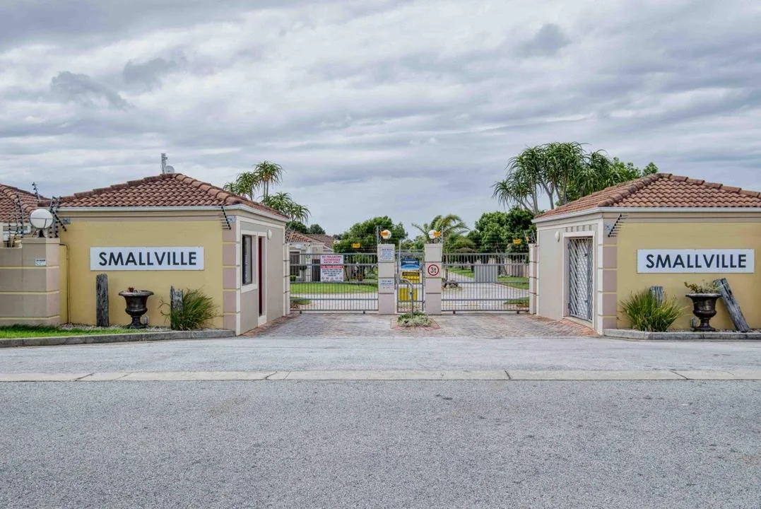 5 Bedroom Townhouse for sale in Lorraine