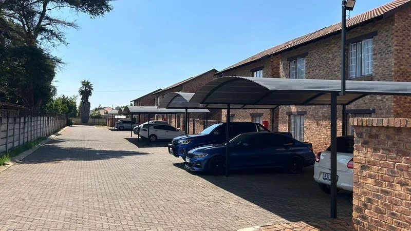 3 Bedroom Apartment / flat for sale in Clarina
