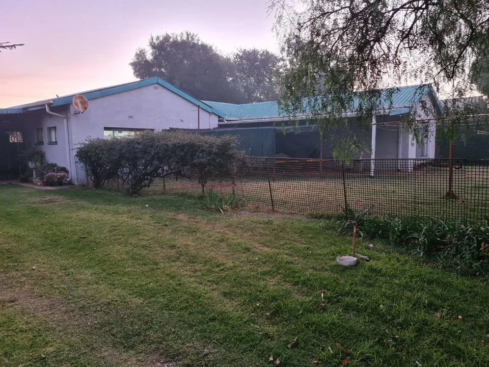 4 Bedroom House for sale in Eloff