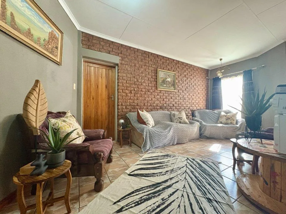 3 Bedroom Townhouse for sale in Welgelegen