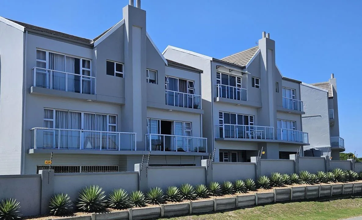 3 Bedroom Townhouse for sale in Aston Bay