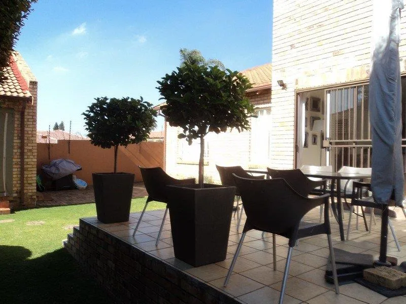 3 Bedroom Townhouse to rent in Randpark Ridge