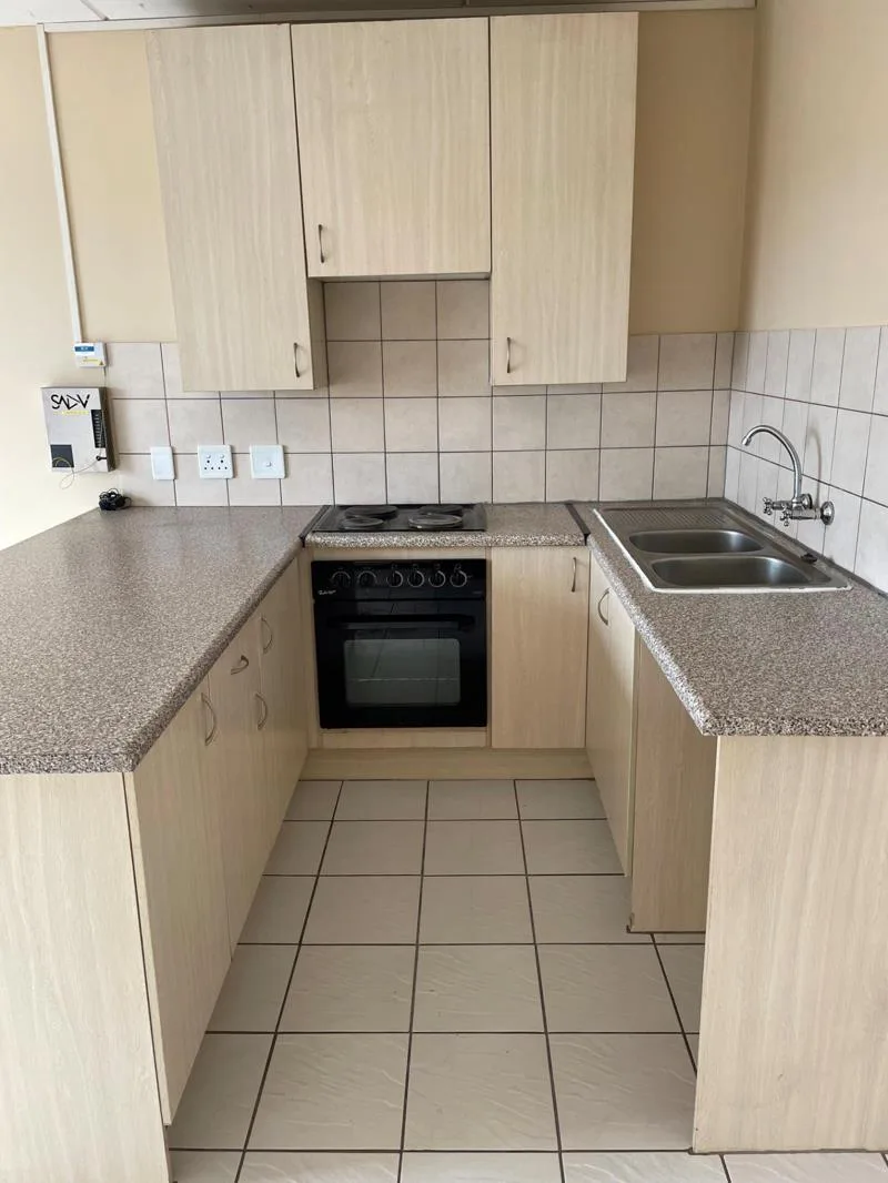 1 Bedroom Apartment in Halfway House