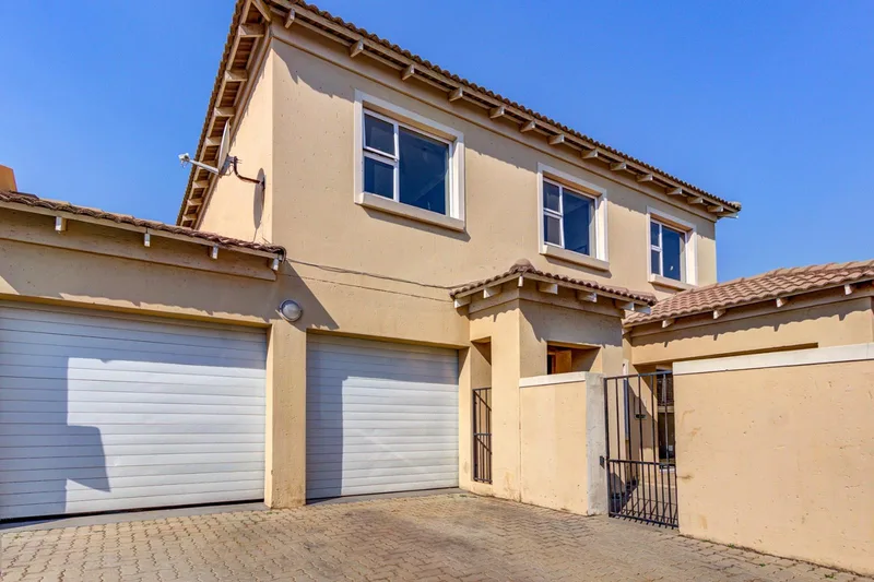 3 Bedroom House in Pomona