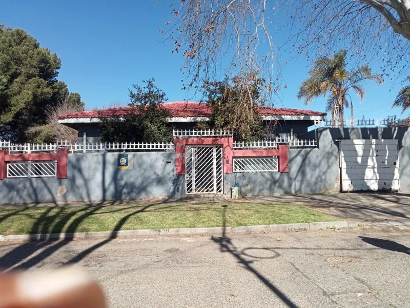 4 Bedroom House in Forest Hill