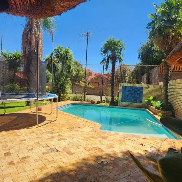 5 Bedroom House to rent in Mooivallei Park
