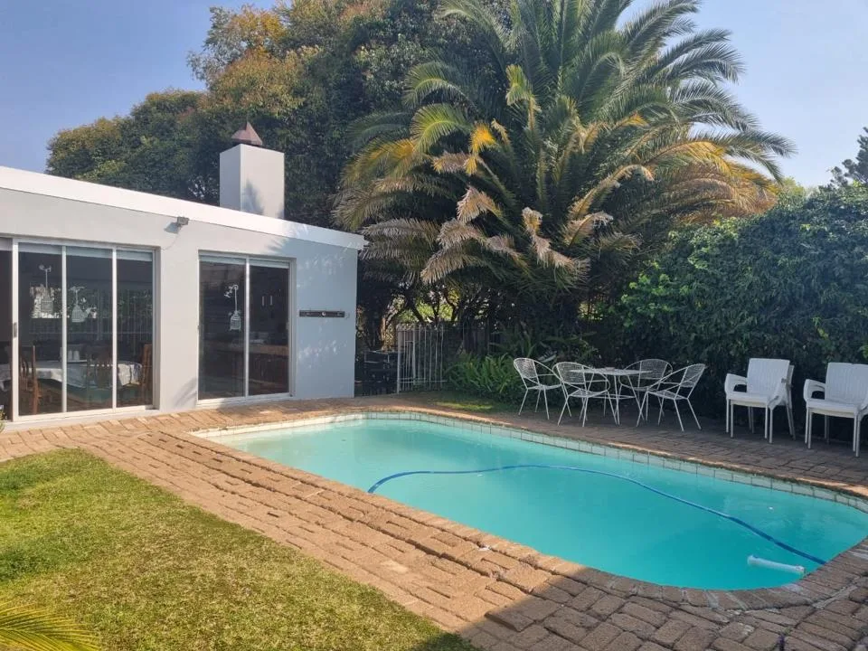 6 Bedroom House for sale in Cradock