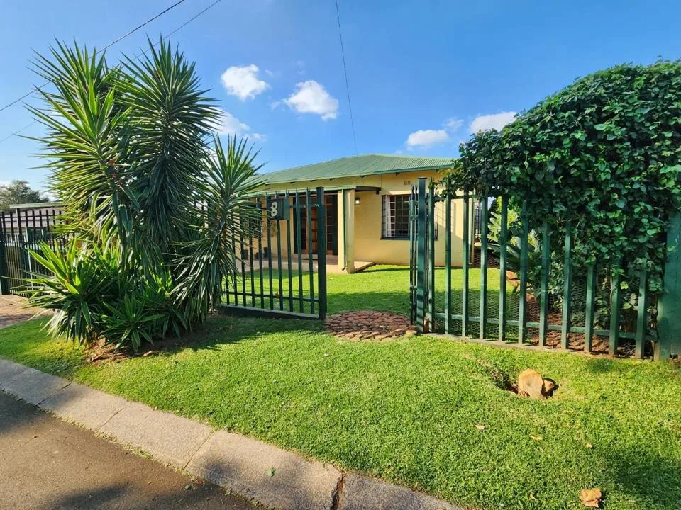 4 Bedroom House for sale in Albertville