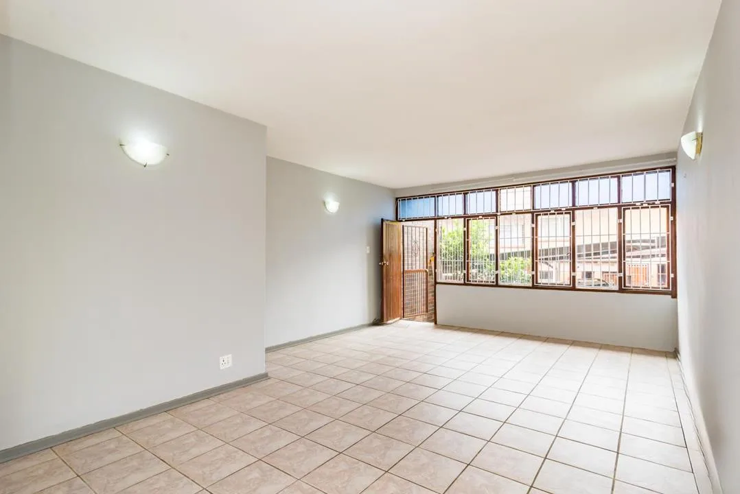2 Bedroom Townhouse for sale in Silverfields