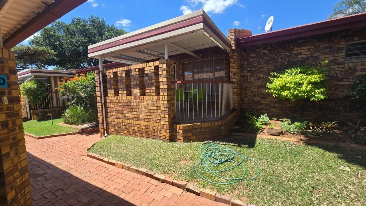 2 Bedroom Townhouse for sale in Amandasig