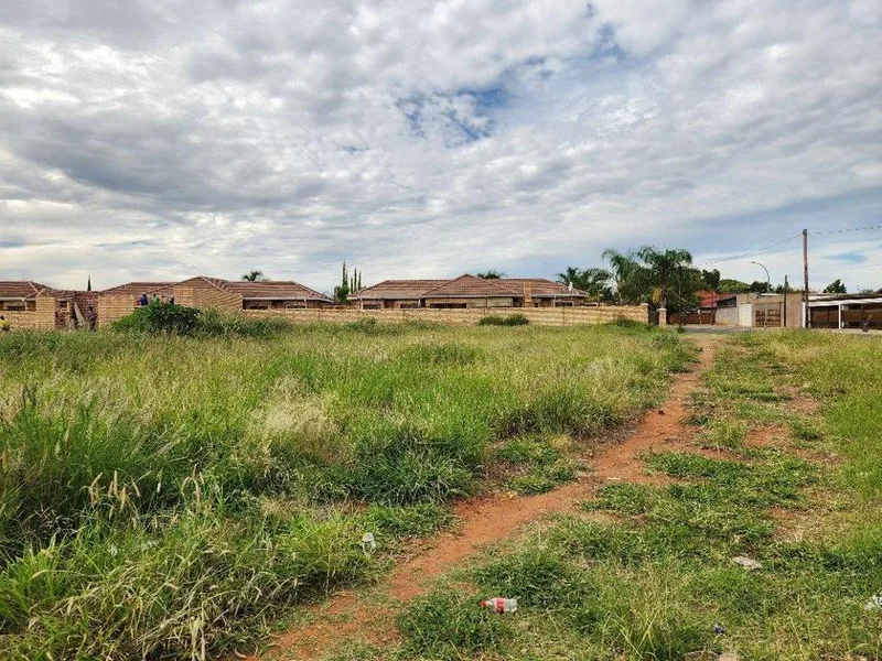 House for sale in Rhodesdene