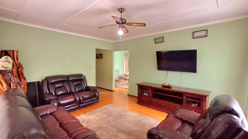 4 Bedroom House for sale in Sasolburg Ext 23