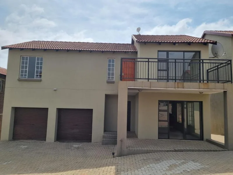 4 Bedroom Townhouse to rent in Lydenburg