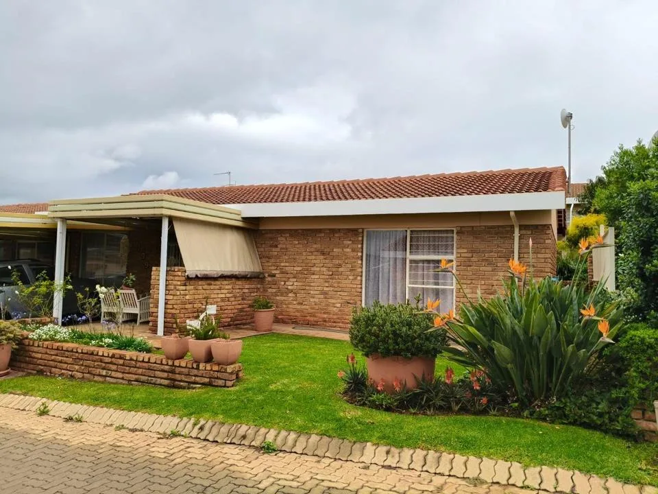 2 Bedroom House for sale in Rangeview