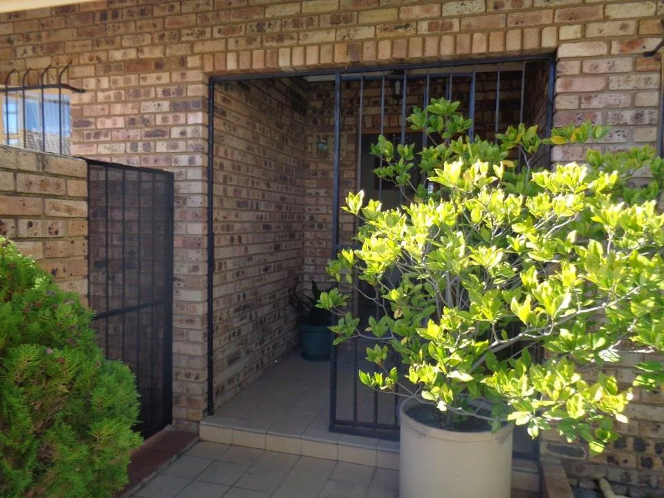2 Bedroom Townhouse for sale in Parys