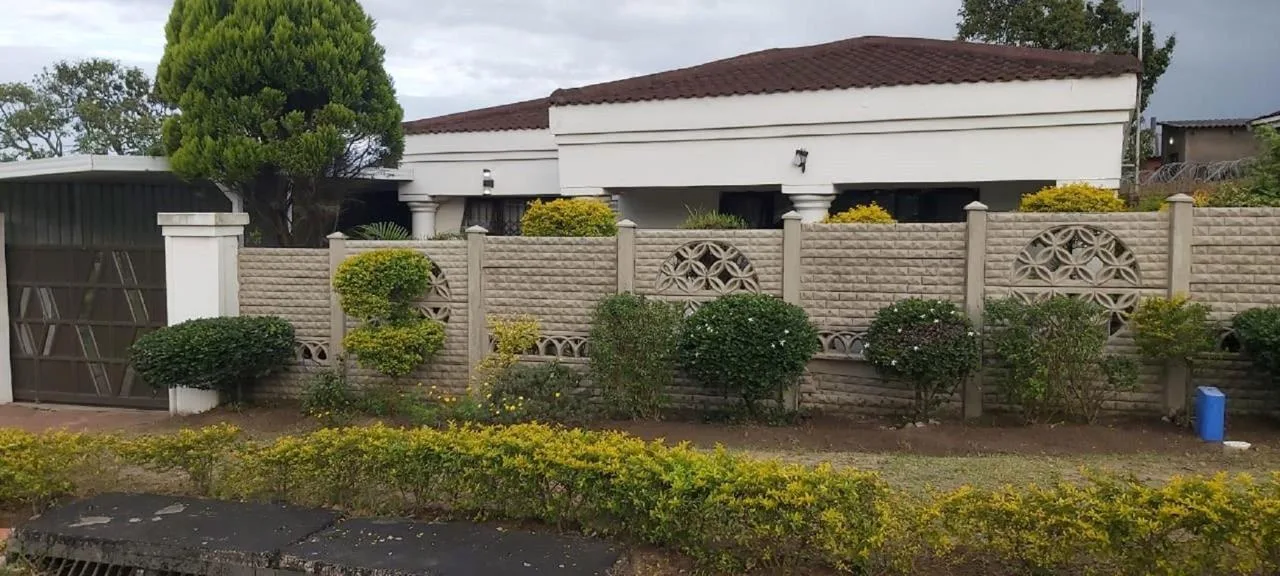 3 Bedroom House for sale in Esikhawini
