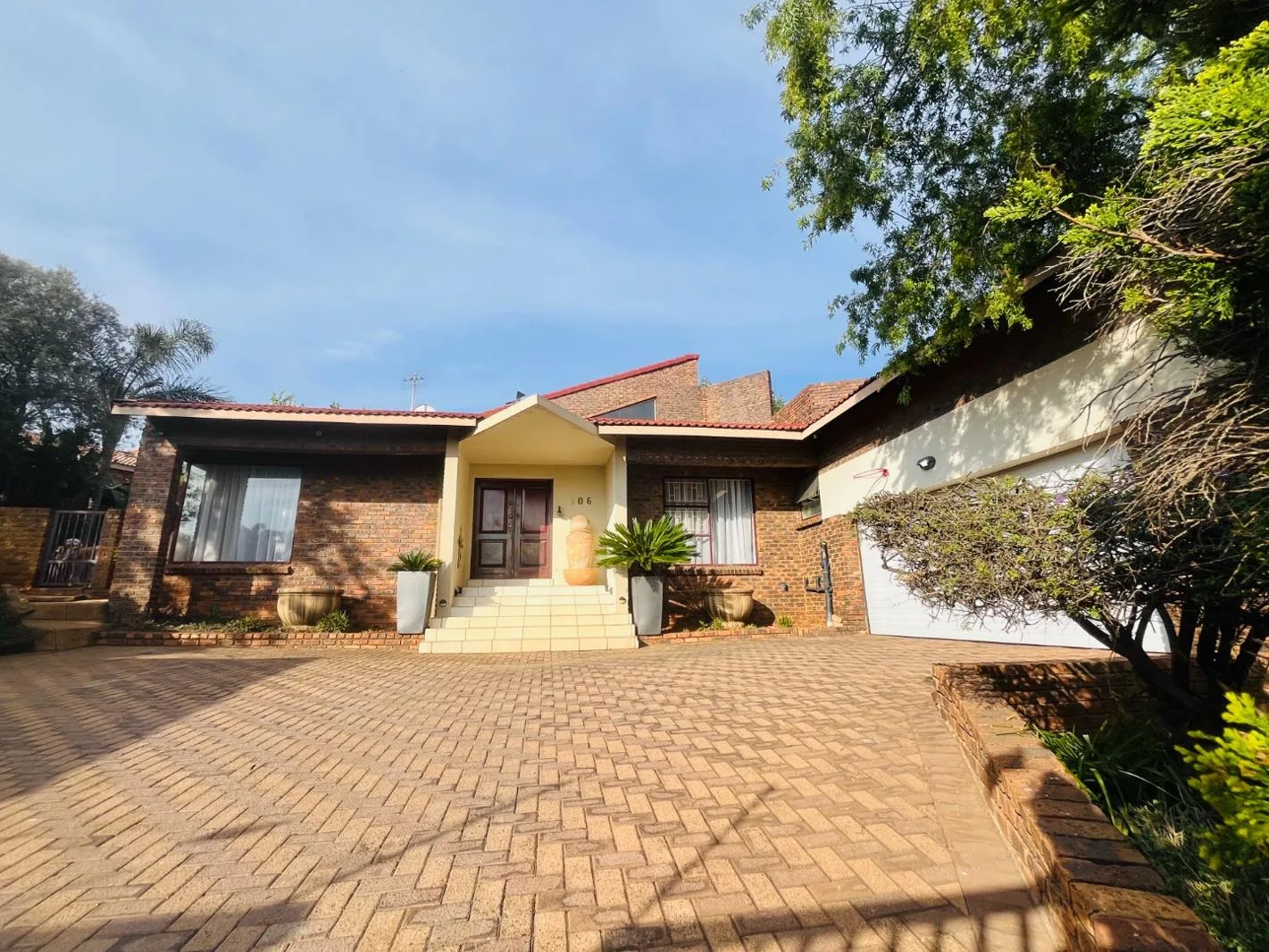 4 Bedroom House in Meyersdal