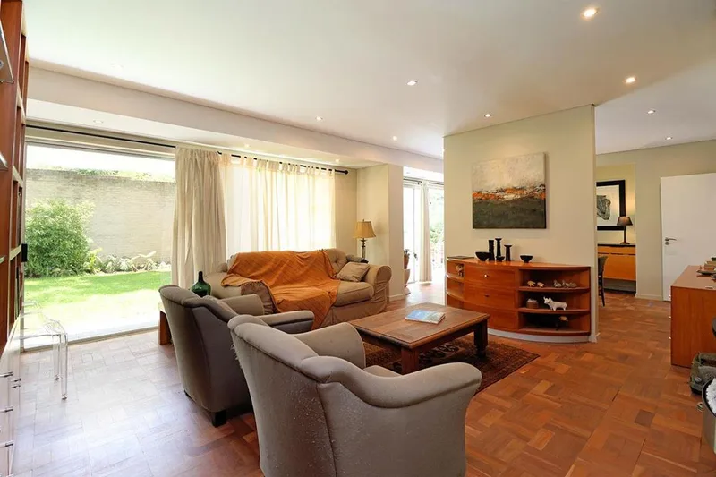 3 Bedroom House for sale in Sandringham