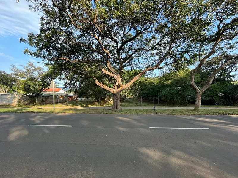 2 024 m² Land available in Umkomaas