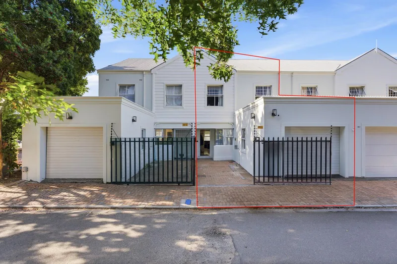 3 Bedroom House in Rondebosch