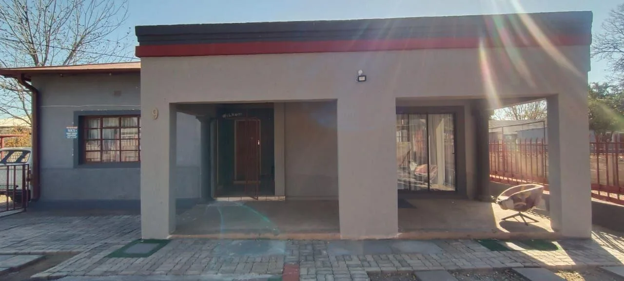 3 Bedroom House for sale in Kuruman