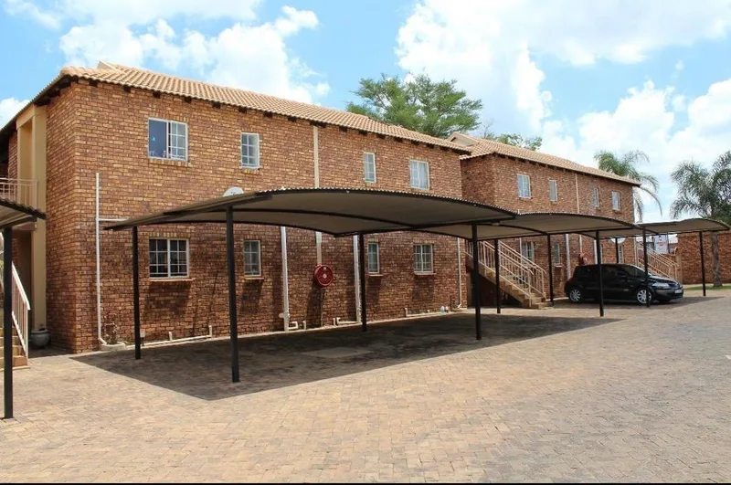 2 Bedroom Apartment / flat to rent in Pretoria West
