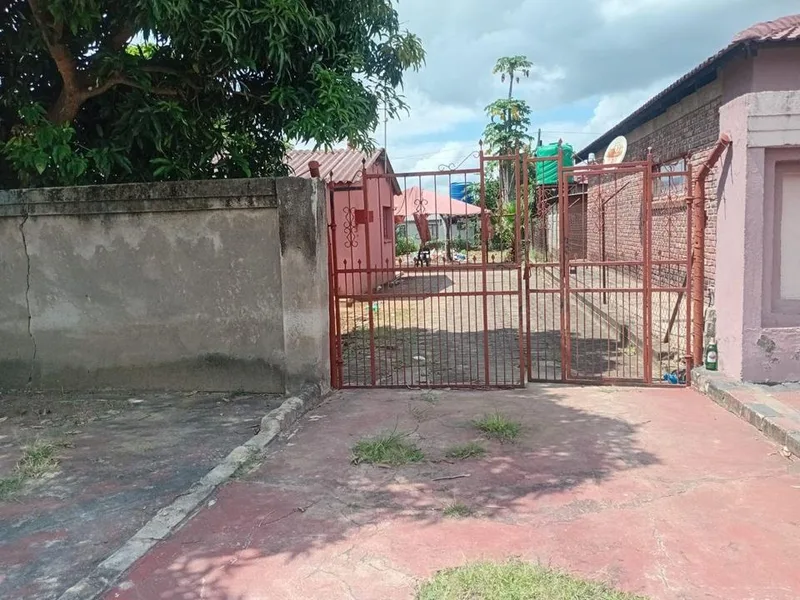 2 Bedroom House for sale in Nkowankowa