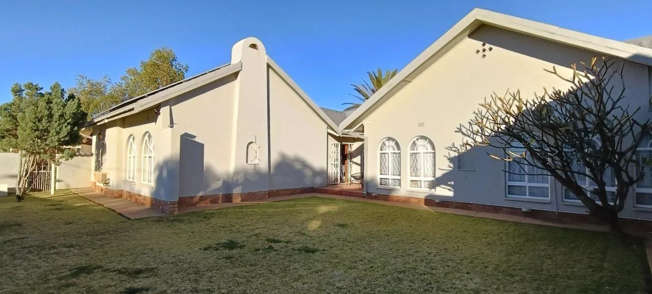4 Bedroom House for sale in Hillcrest