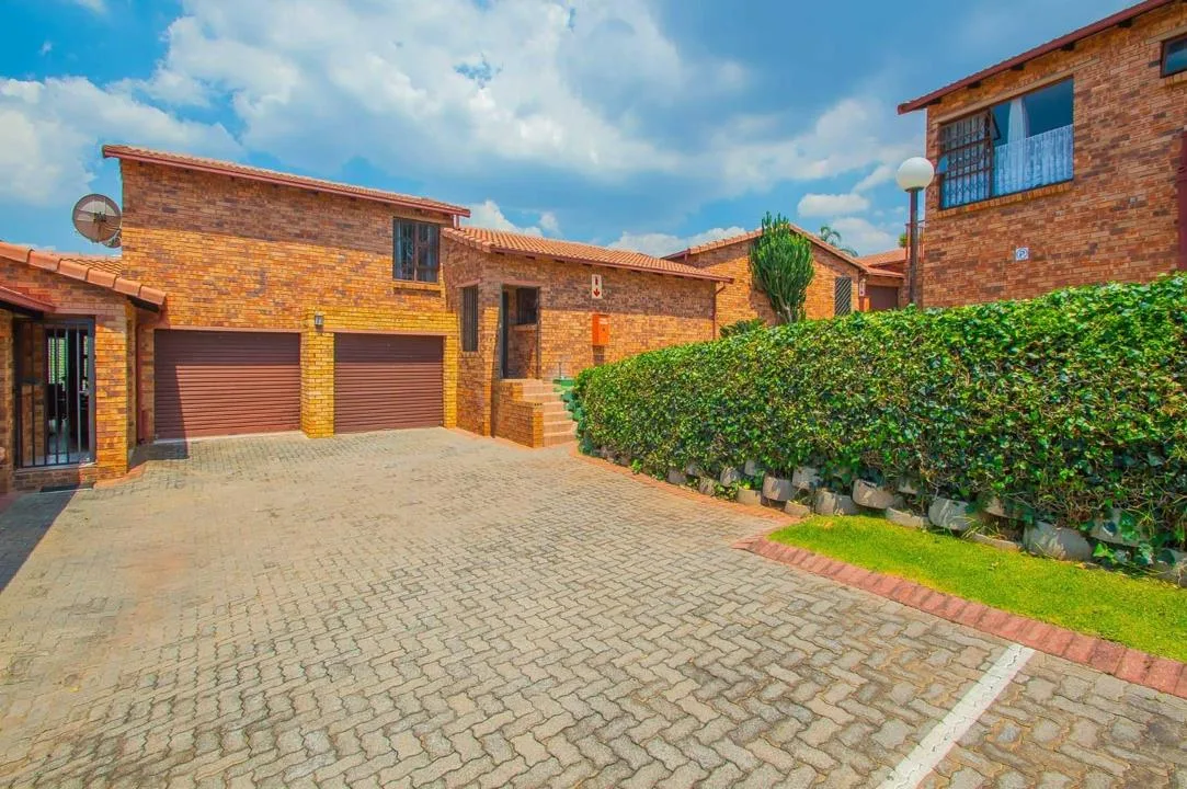 3 Bedroom Townhouse for sale in Rangeview