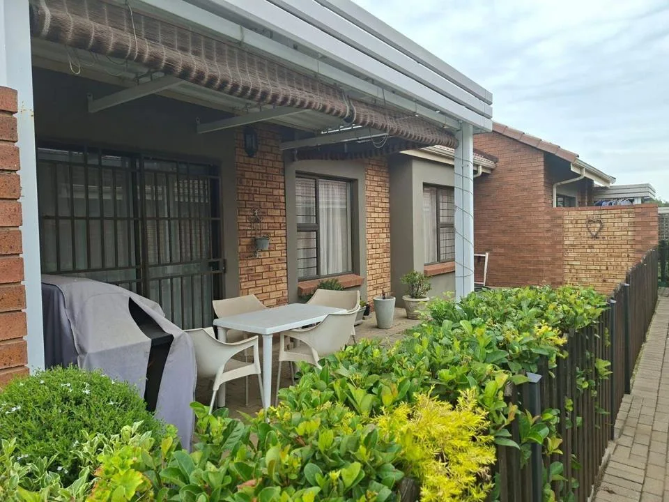 2 Bedroom Townhouse for sale in Brentwood Park