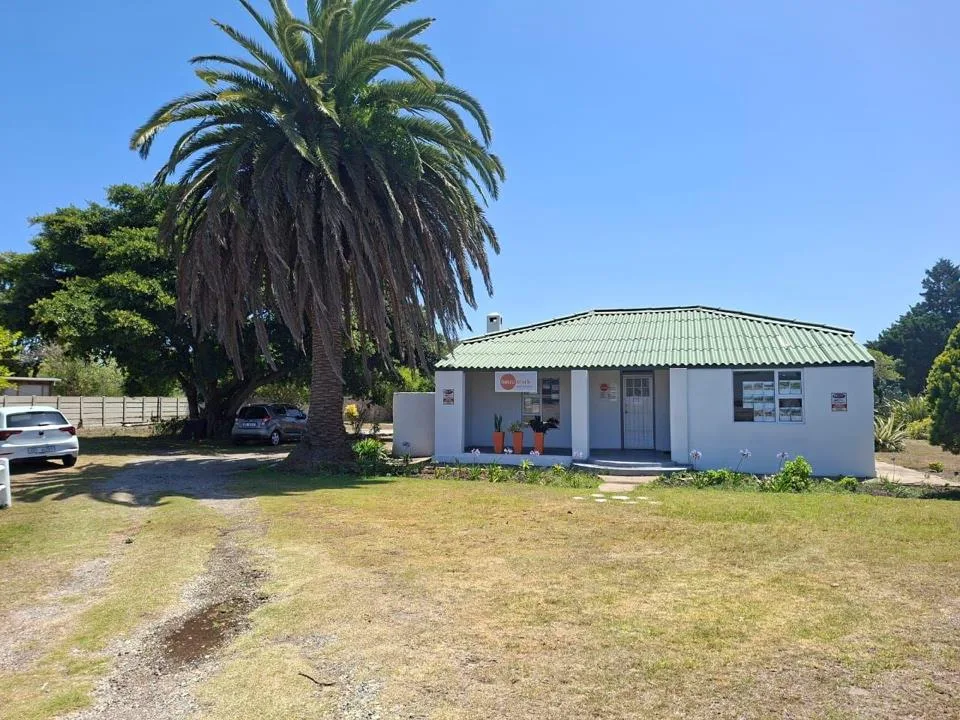 4 Bedroom House for sale in Riverside