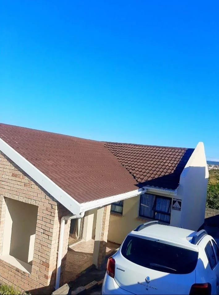 3 Bedroom House for sale in Mdantsane Nu 17