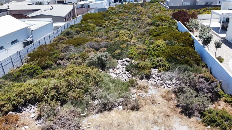 672 m² Land available in Pearl Bay