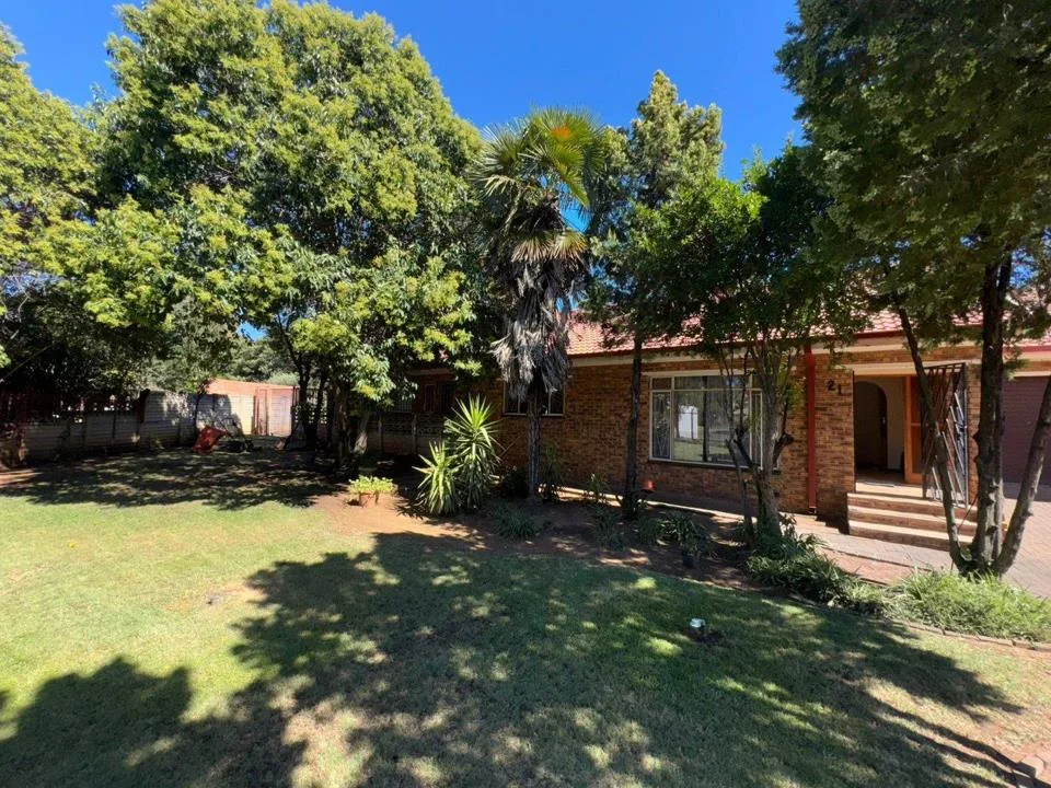 4 Bedroom House for sale in Pellissier