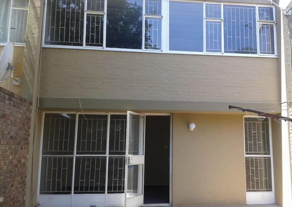 2 Bedroom Townhouse for sale in Sasolburg Ext 3