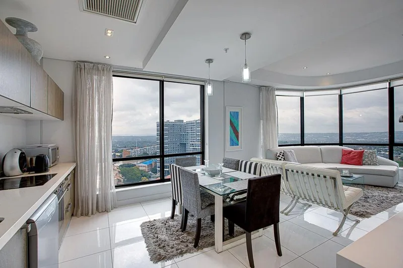 2 Bedroom Apartment / flat to rent in Morningside
