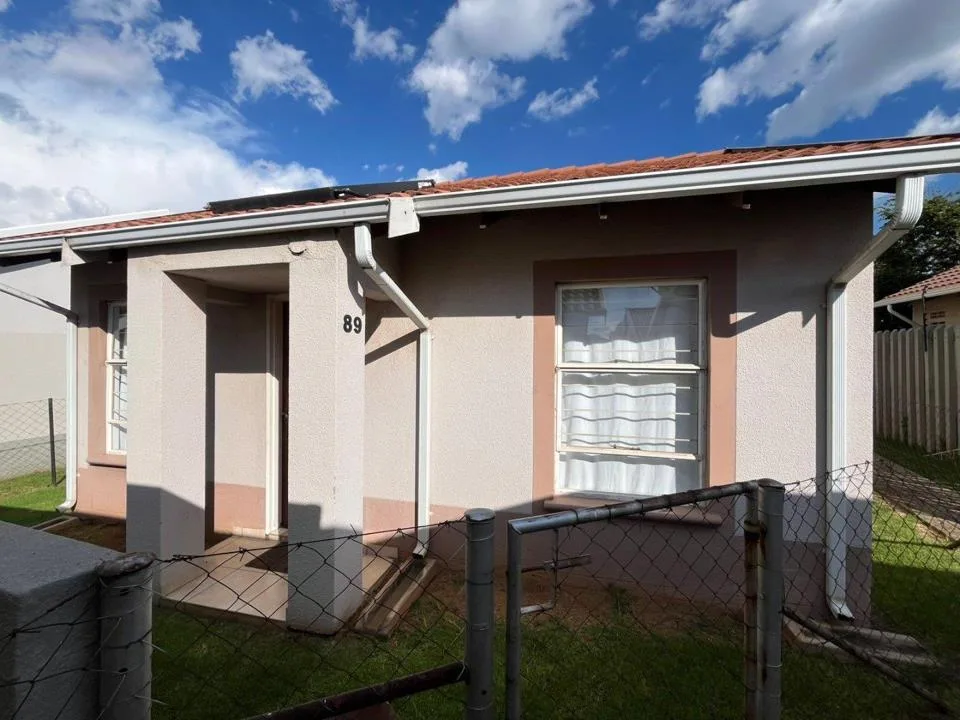 2 Bedroom Apartment / flat for sale in Aureus