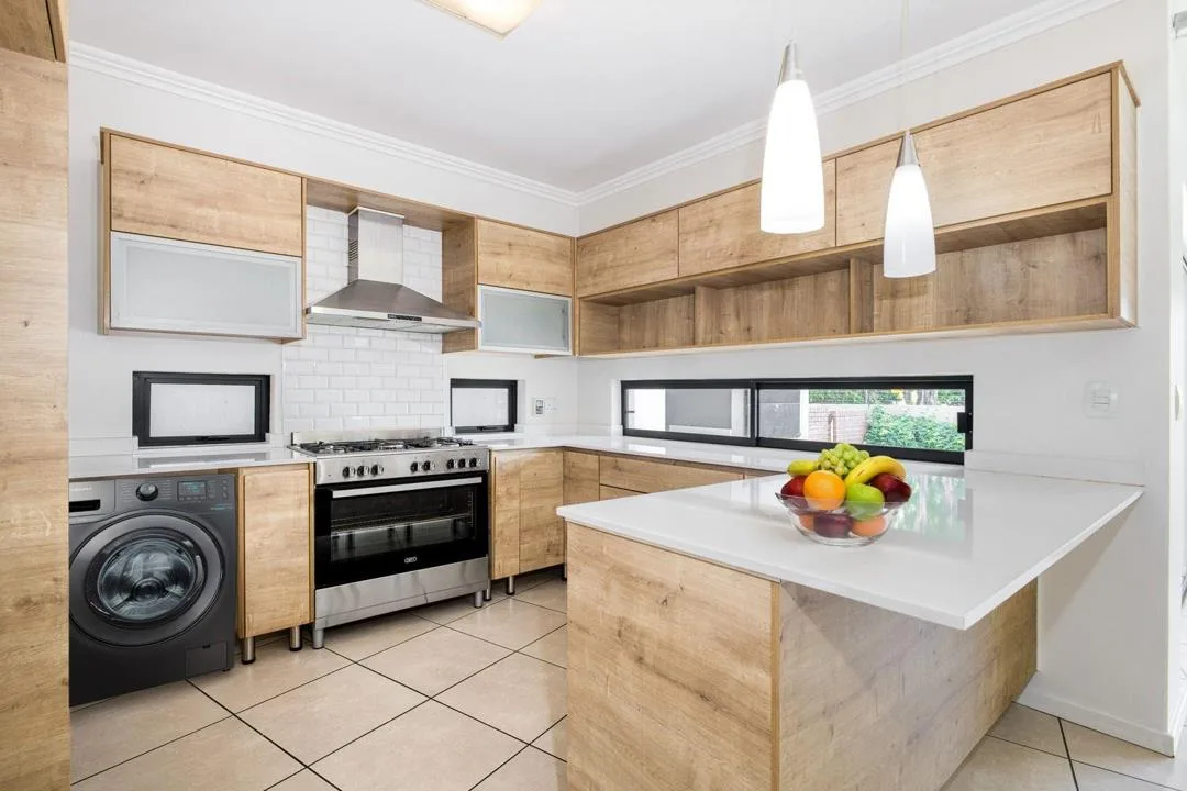 3 Bedroom Townhouse for sale in Paulshof