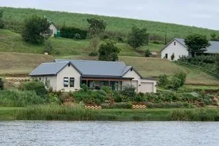 2 Bedroom House for sale in Albert Falls