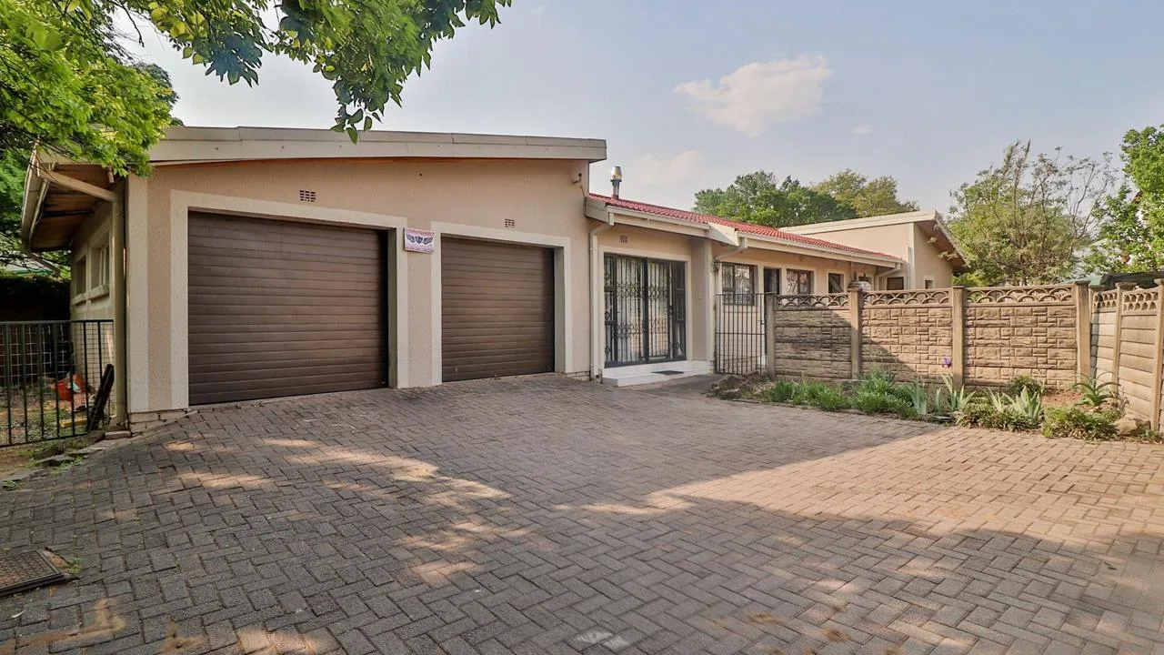 3 Bedroom House for sale in Ficksburg