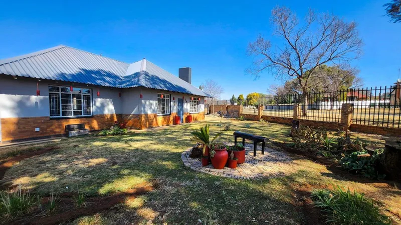 3 Bedroom House for sale in Stilfontein