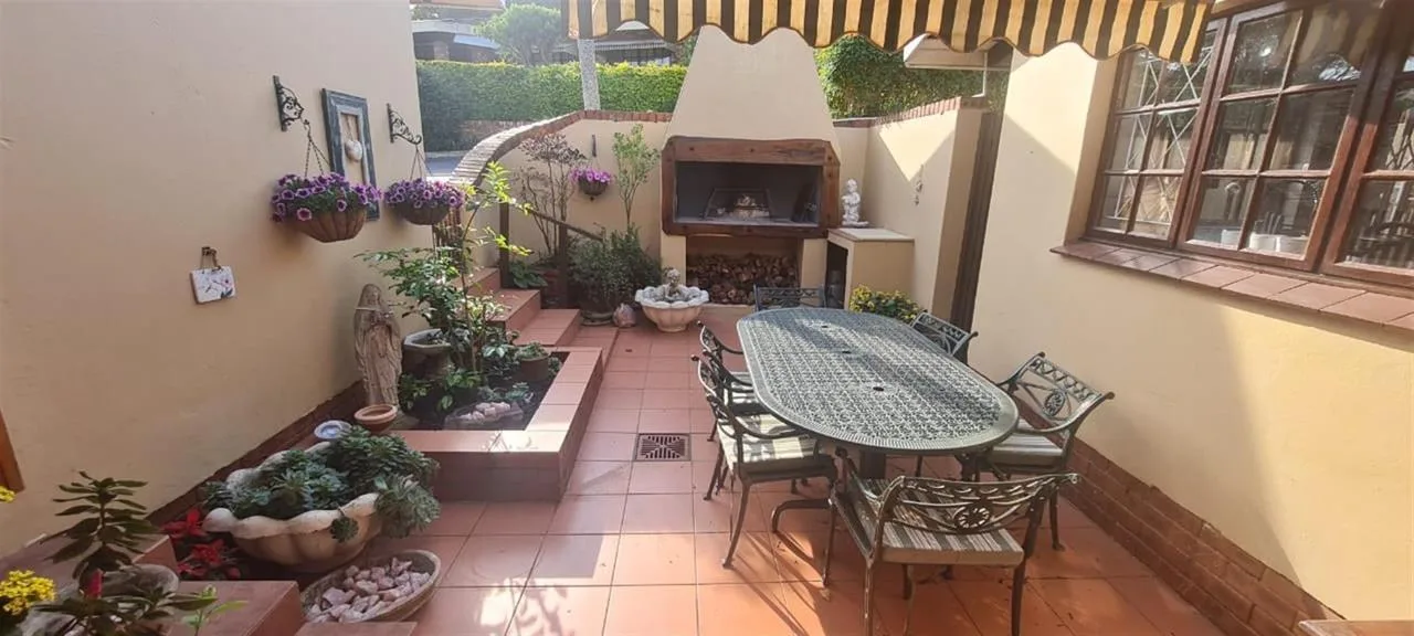 3 Bedroom Townhouse for sale in Port Edward