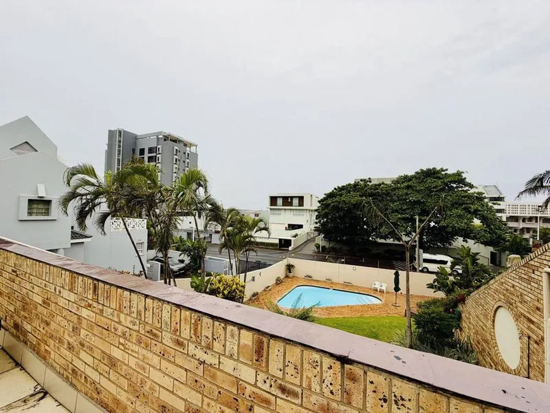 3 Bedroom Apartment / flat to rent in Umhlanga Central