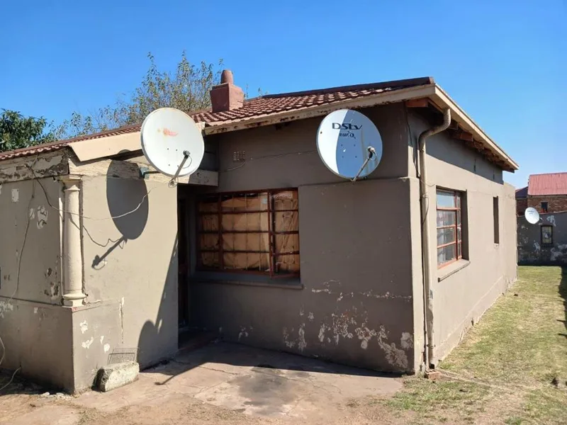 11 Bedroom House for sale in Witbank Central