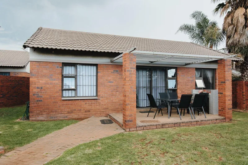 2 Bedroom Townhouse in Spitskop