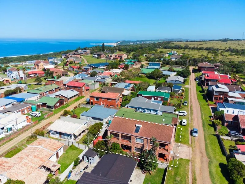 5 Bedroom House for sale in Seavale