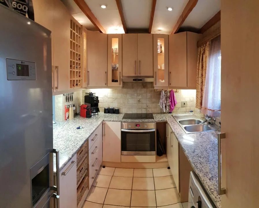 3 Bedroom Townhouse for sale in Eldoraigne
