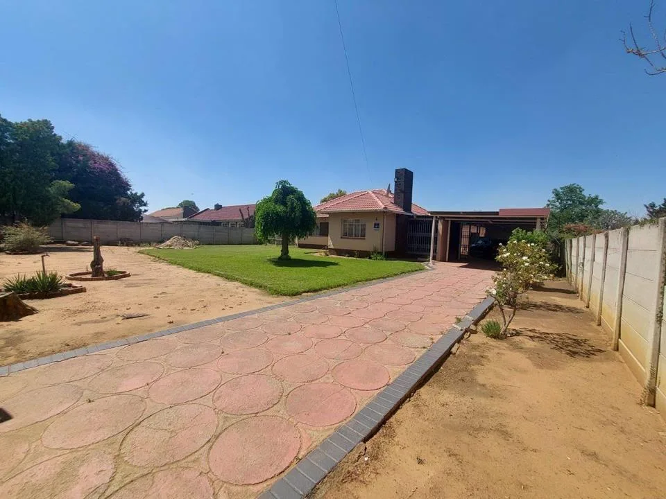 3 Bedroom House for sale in Seemeeupark