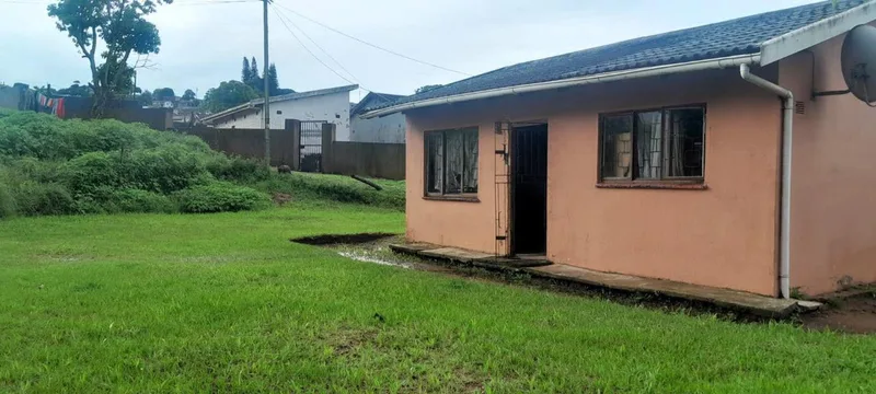 2 Bedroom House for sale in Kwamakutha
