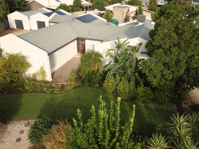 4 Bedroom House for sale in Kakamas